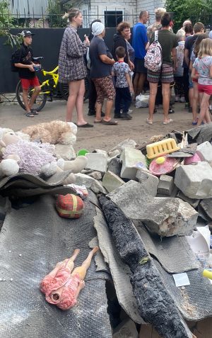 Decapitated-Doll-Ukraine